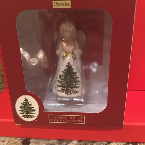 Spode Angel Holding a Heart Christmas Ornament - NIB - Picture 3 of 5